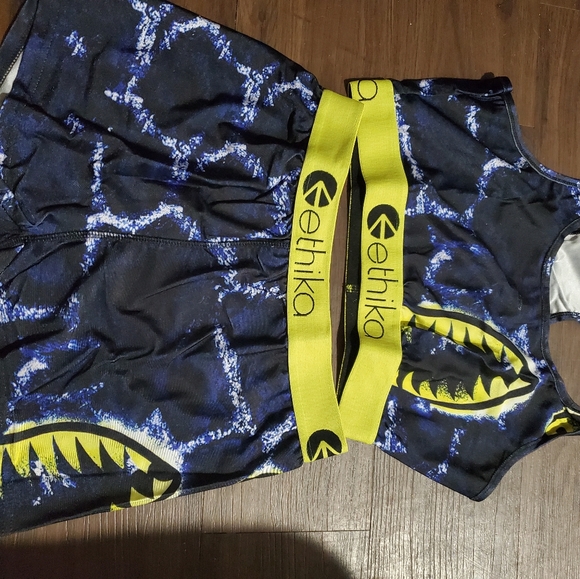 Ethika - Picture 3 of 3